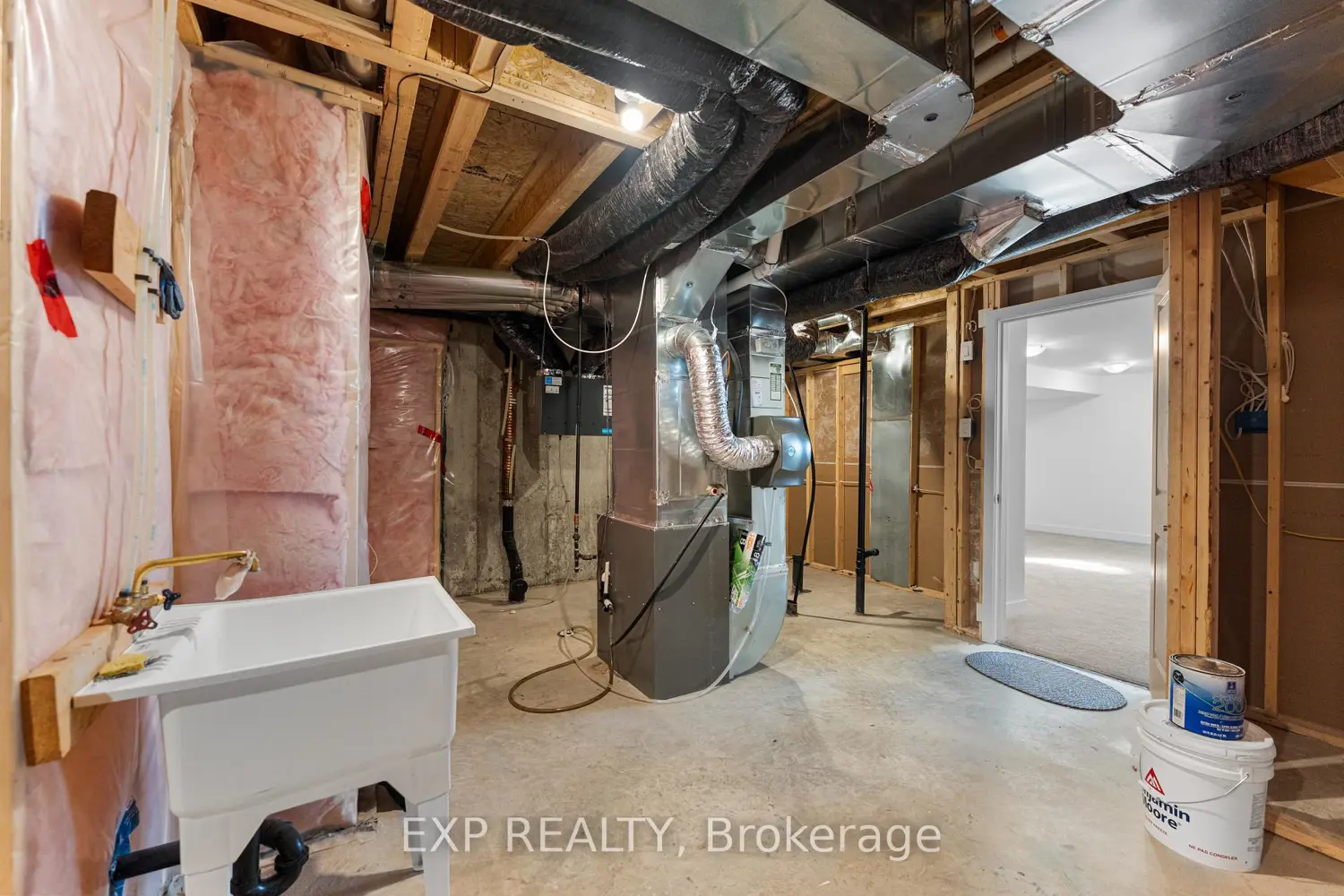 Additional image 19 of 27 Moosonee Crescent