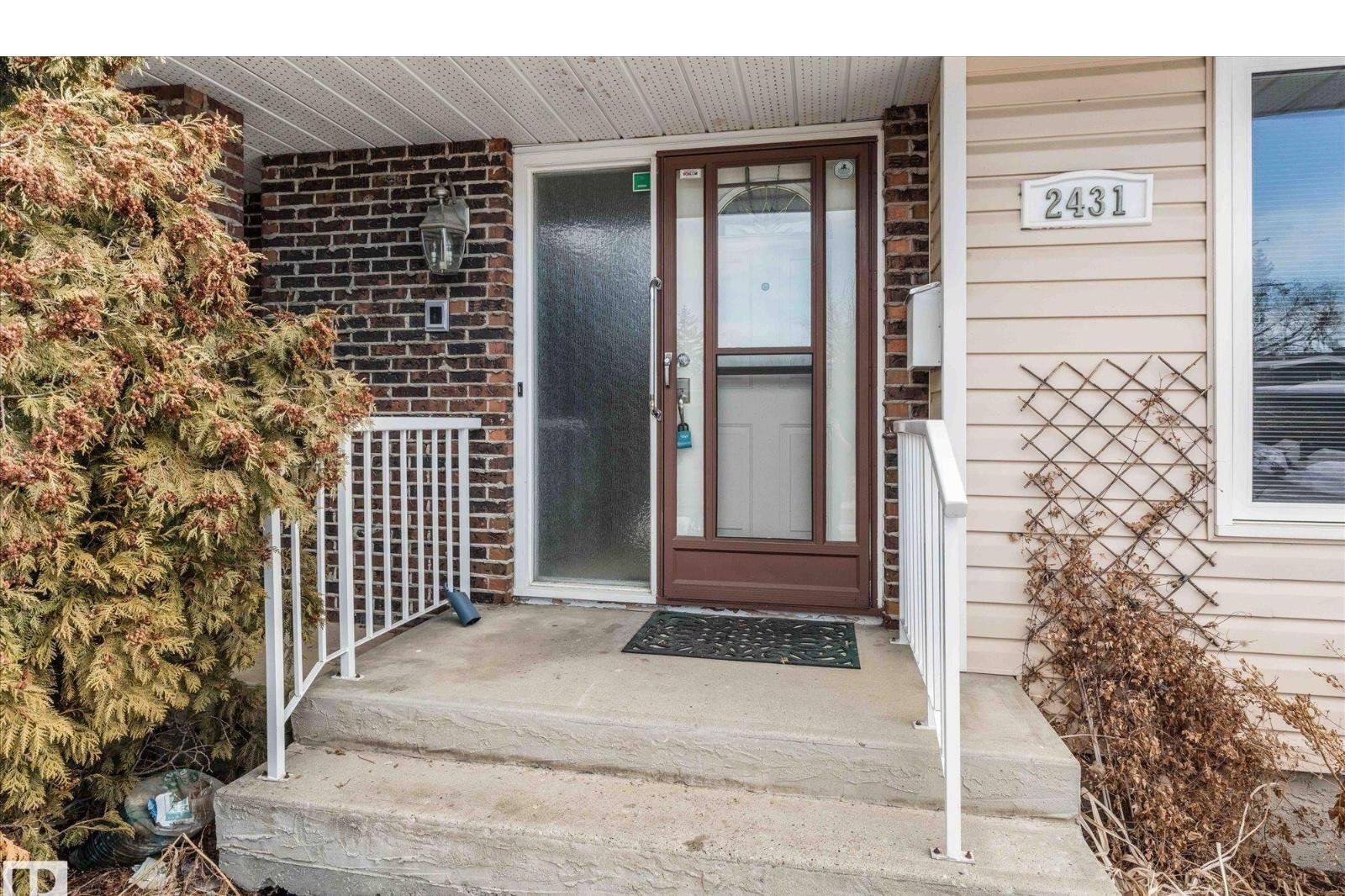 Additional image 8 of 2431 117 Street NW, Edmonton, AB, T6J3R4