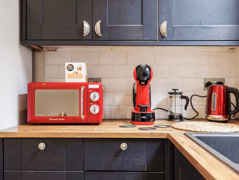 Additional image 12 of 1 Bed Flat, North End Road, W14, N1 7GU