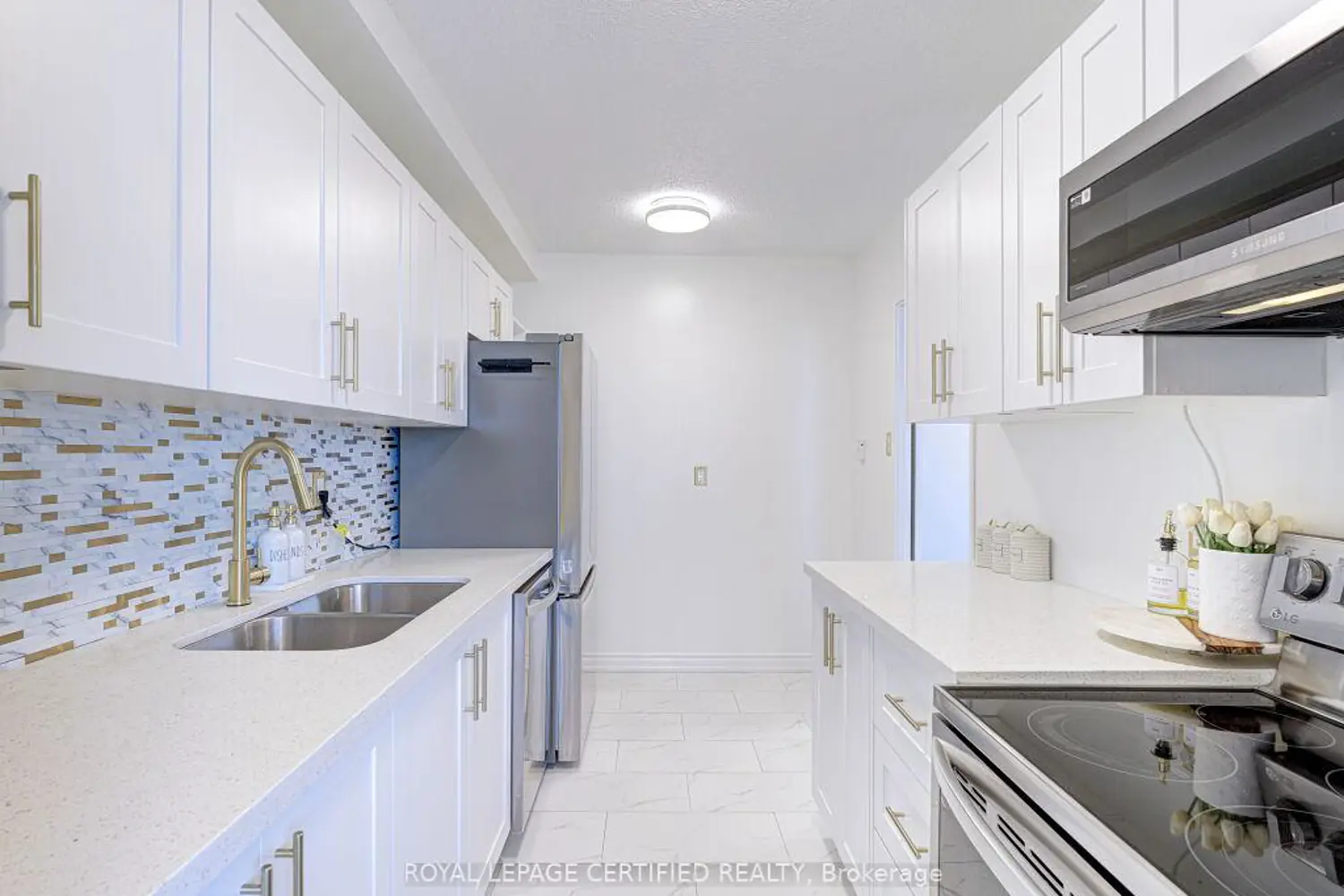 Additional image 17 of 2929 Aquitaine Avenue 1209