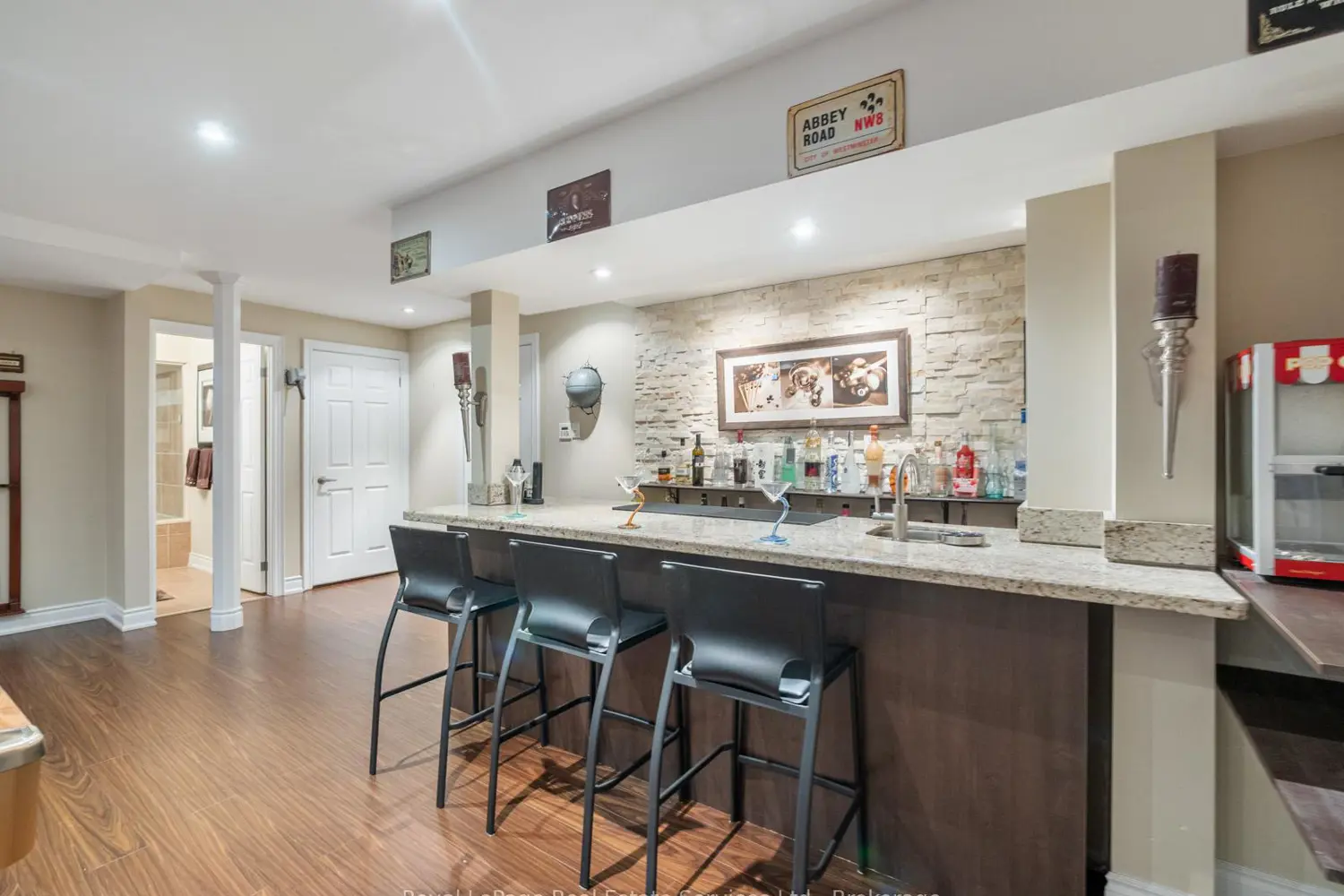 Additional image 14 of 1468 Ferncrest Road