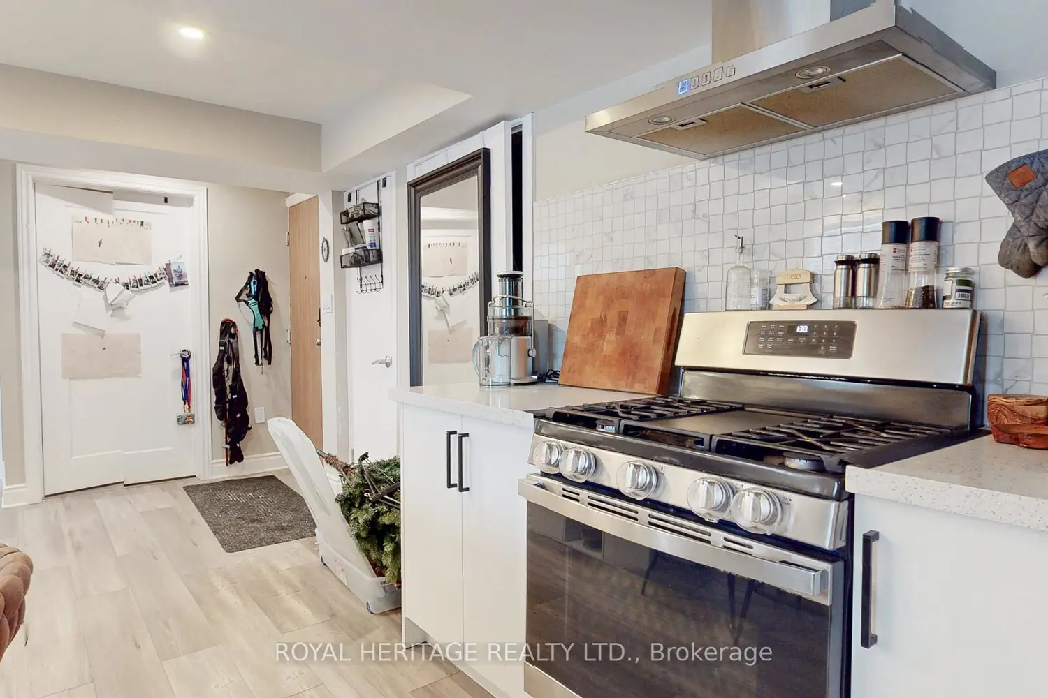 Additional image 16 of 100 Cromwell Avenue