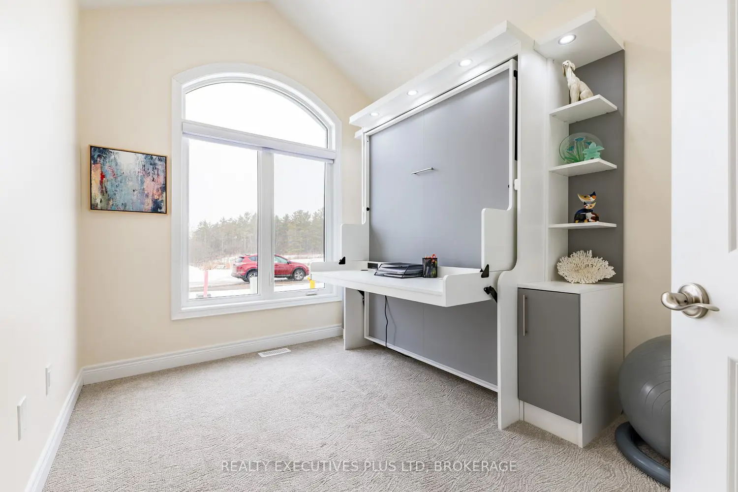 Additional image 6 of 504 Royal Ridge Court