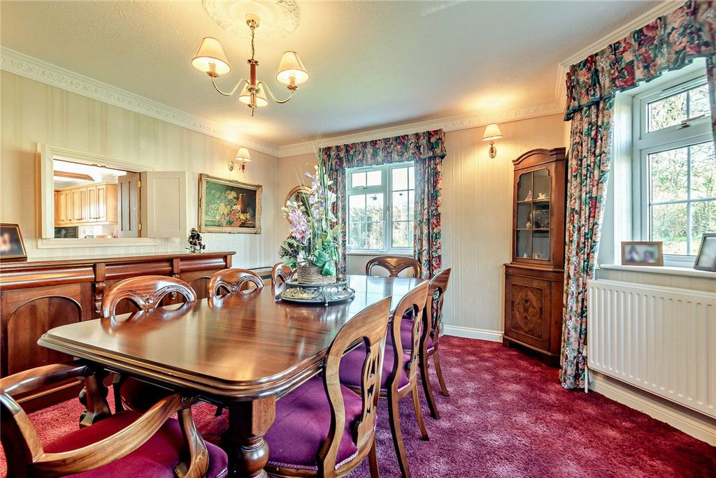 Additional image 8 of 5 bed detached house for saleFox's Lane, Kingsclere, Newbury, Hampshire RG20