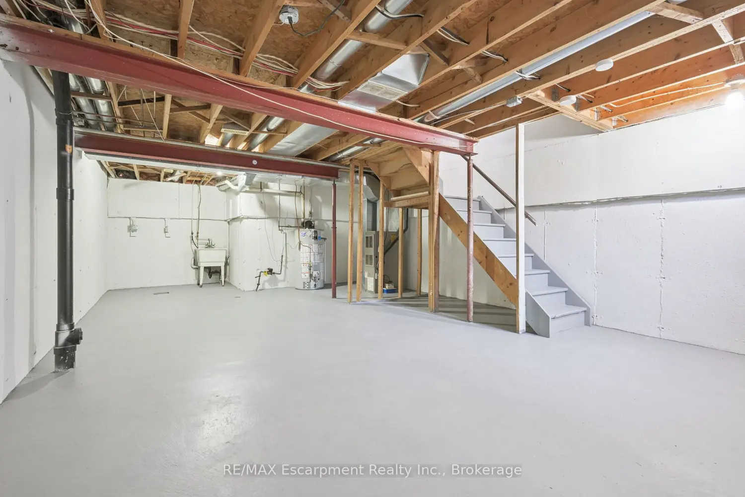 Additional image 16 of 40 Imperial Road 71