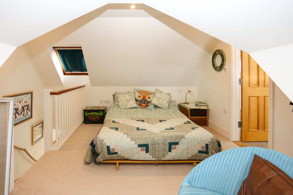 Additional image 14 of 3 bed maisonette for saleSeaview House, Wolsey Gardens, Felixstowe IP11