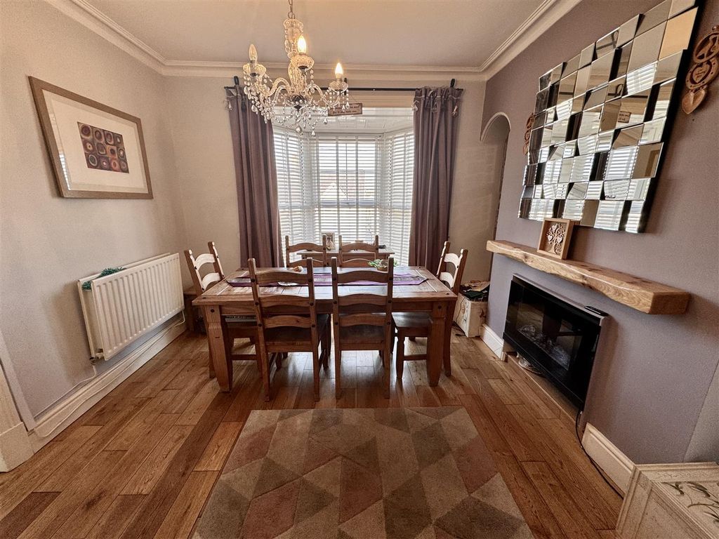 Additional image 7 of 4 bed detached house for salePenybanc Road, Ammanford SA18