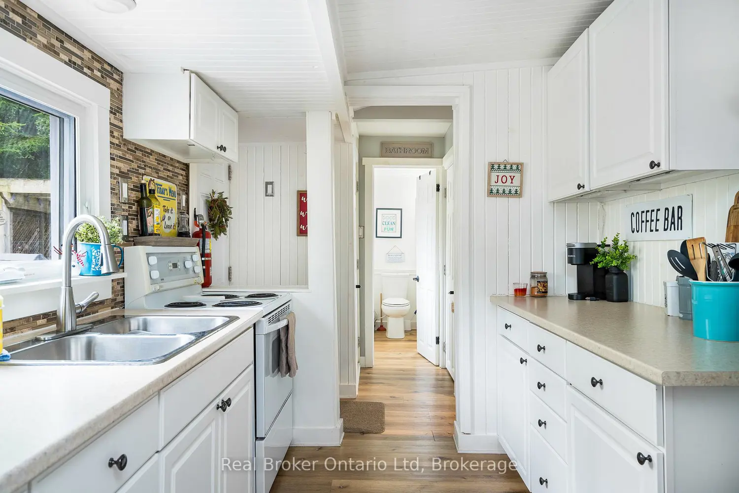 Additional image 11 of 1071 Lawson Road