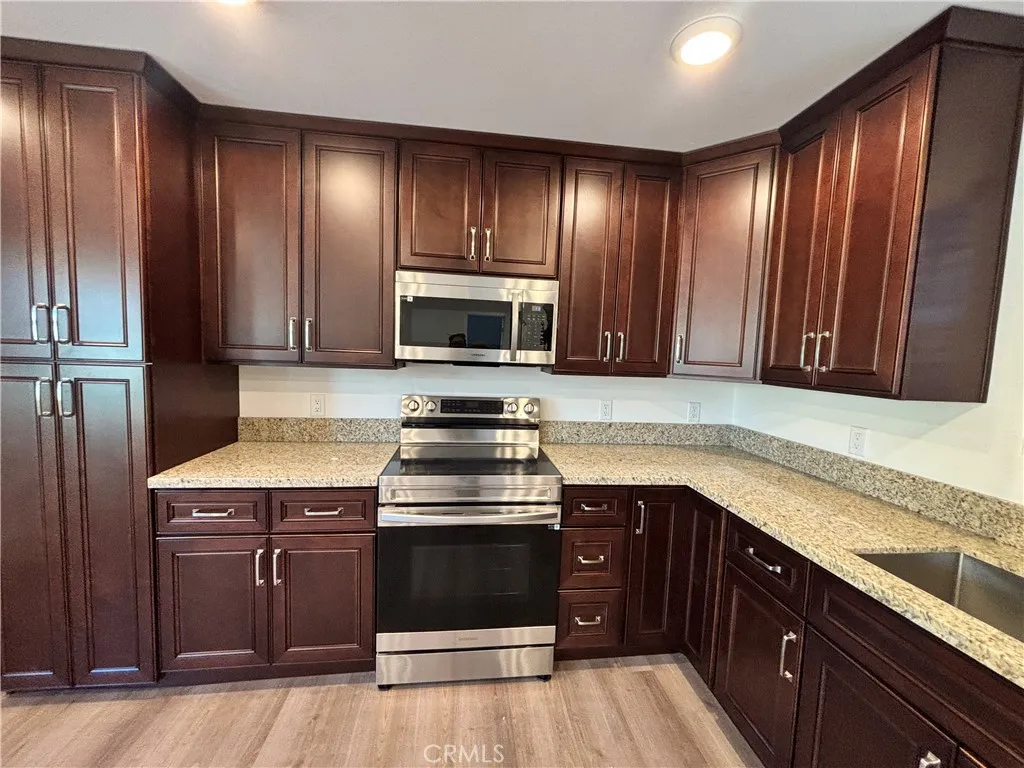 Additional image 3 of 520 W Route 66 Unit C, Glendora, CA 91740