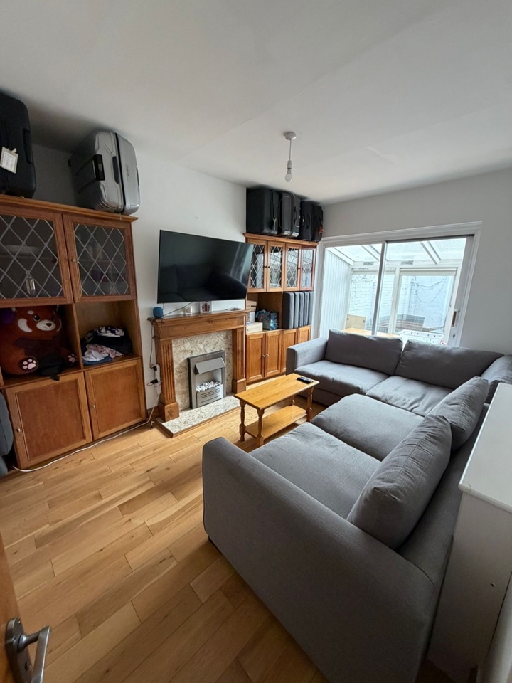 6 Bed Terraced House, Quemerford Road, N7, N1 7GU