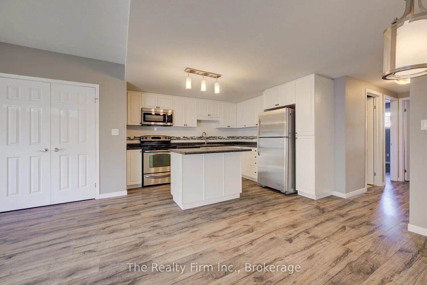 Additional image 7 of 236 Rachel Crescent H