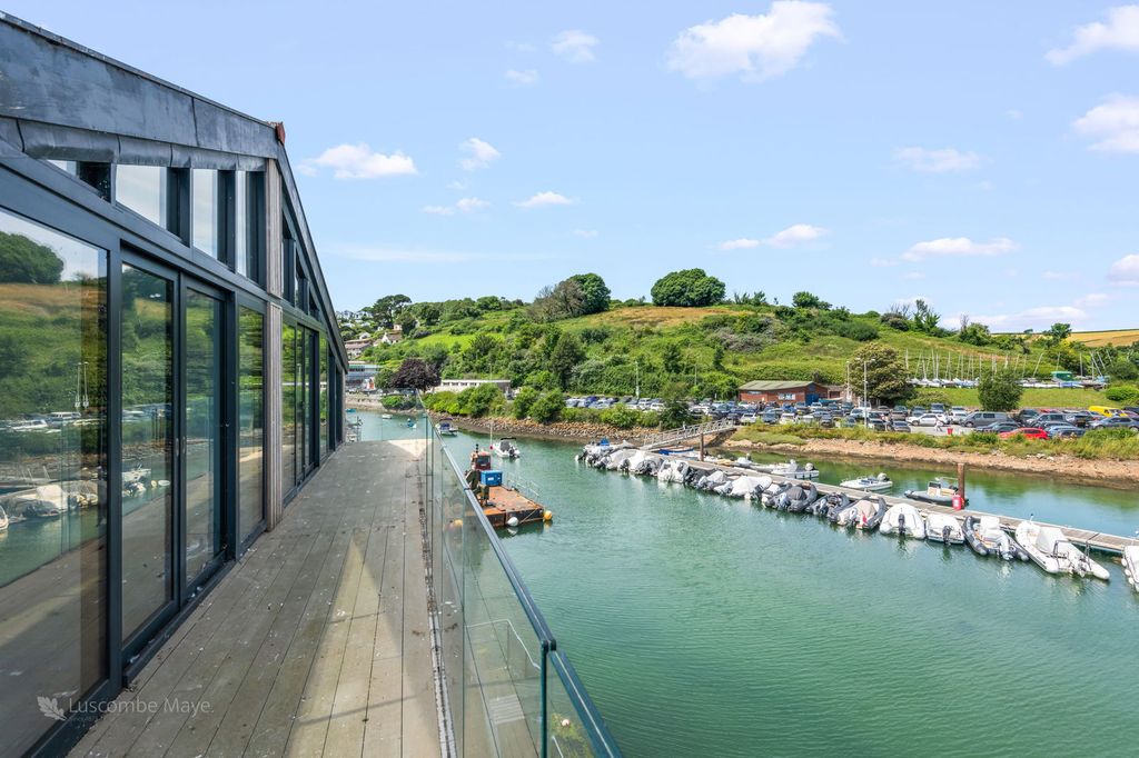 Additional image 9 of 3 bed flat for saleIsland Street, Salcombe TQ8