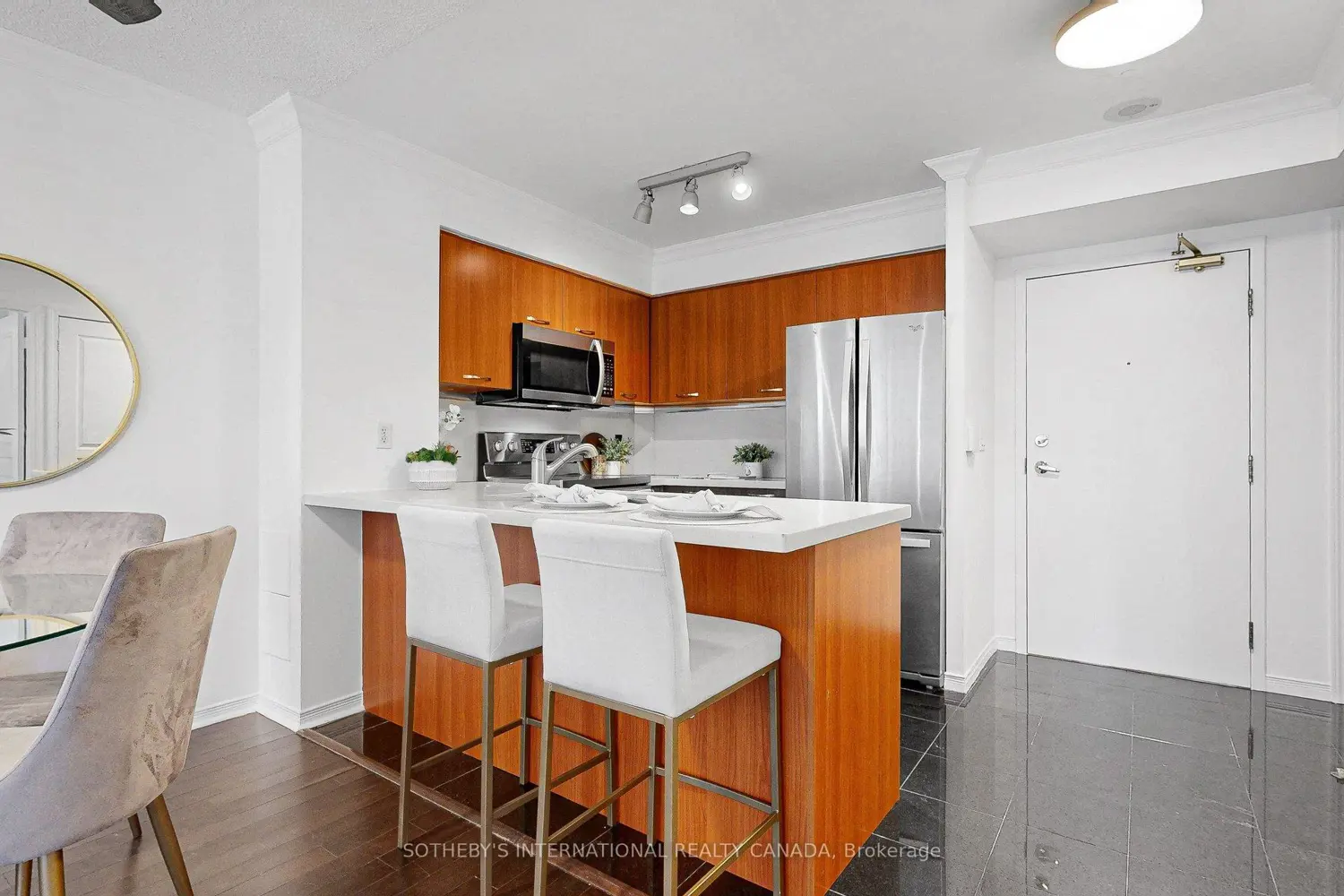 Additional image 4 of 55 Harrison Garden Boulevard 204