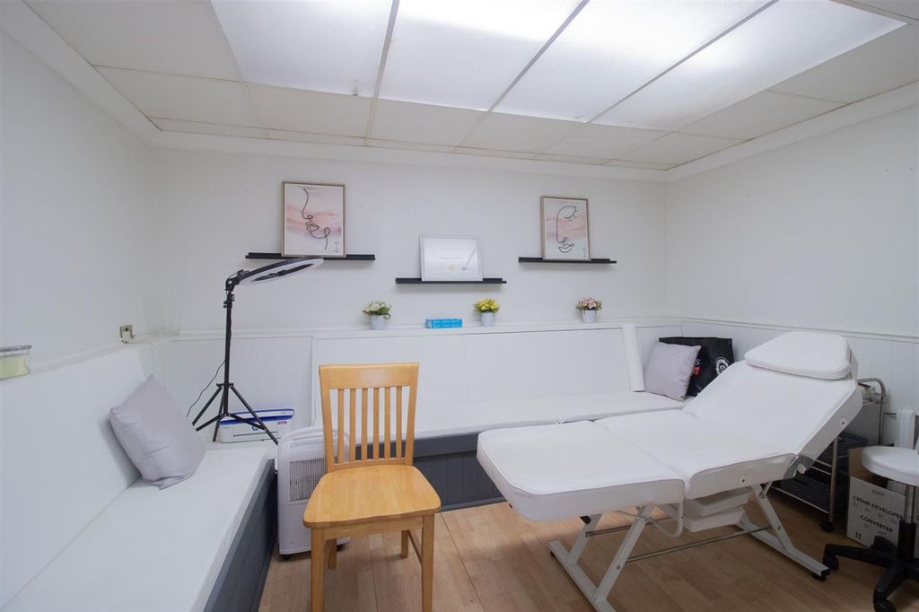 Additional image 5 of 1 bed property for saleRisca Road, Cross Keys NP11