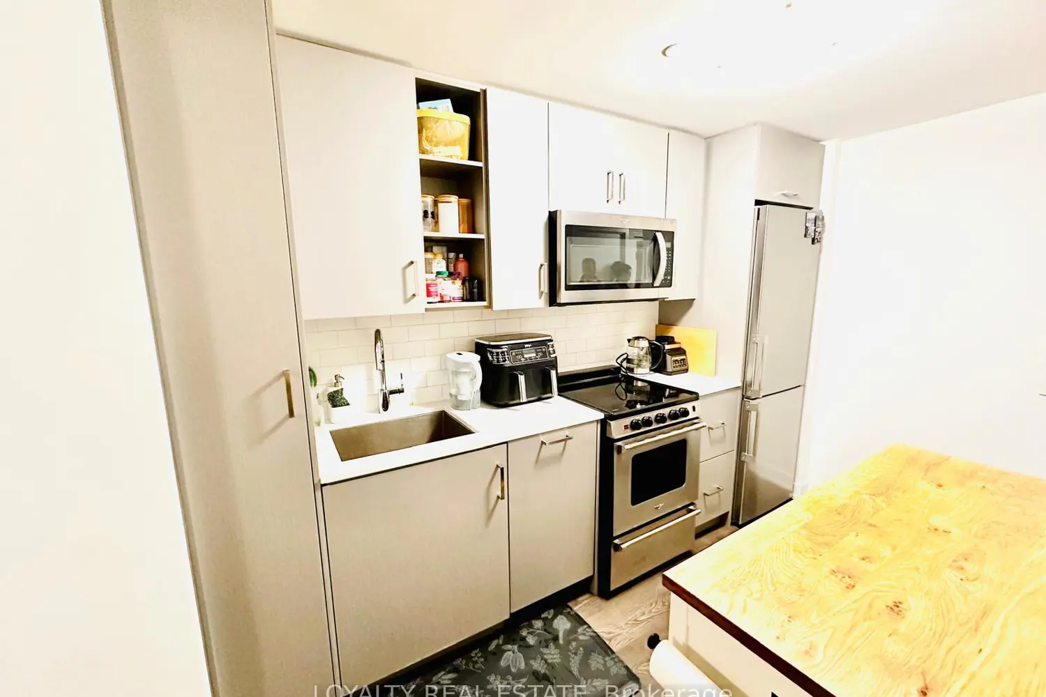 Additional image 7 of 251 Manitoba Street 311