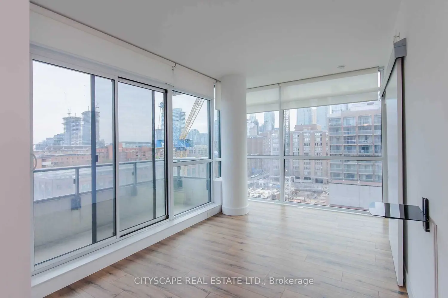 39 Sherbourne Street 703