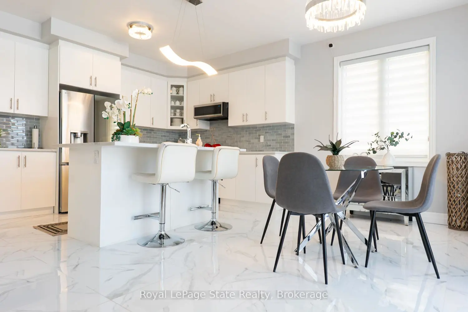 Additional image 2 of 1133 Upper Thames Drive