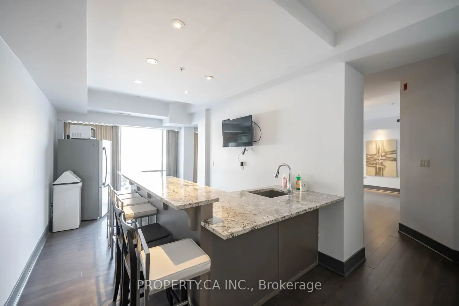 Additional image 19 of 570 Lolita Gardens 144