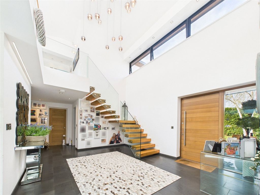 Additional image 2 of 5 bed detached house for saleAshford Hill Road, Headley, Thatcham, Hampshire RG19