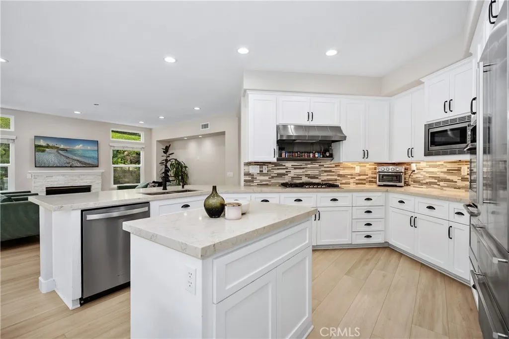 Additional image 8 of 27121 Woodbluff Drive Rd, Laguna Hills, CA 92653