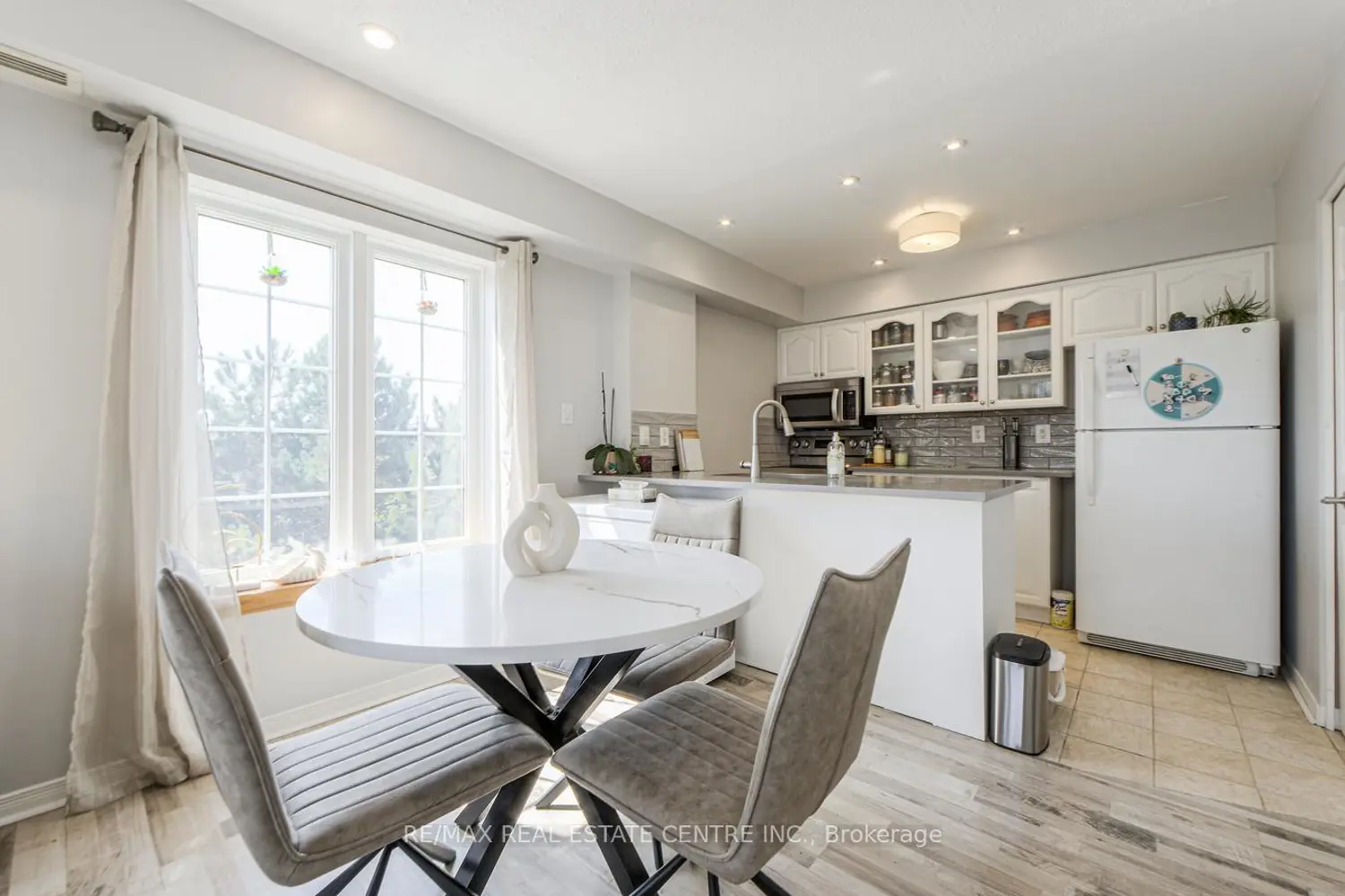 Additional image 9 of 106 Aspen Springs Drive 207