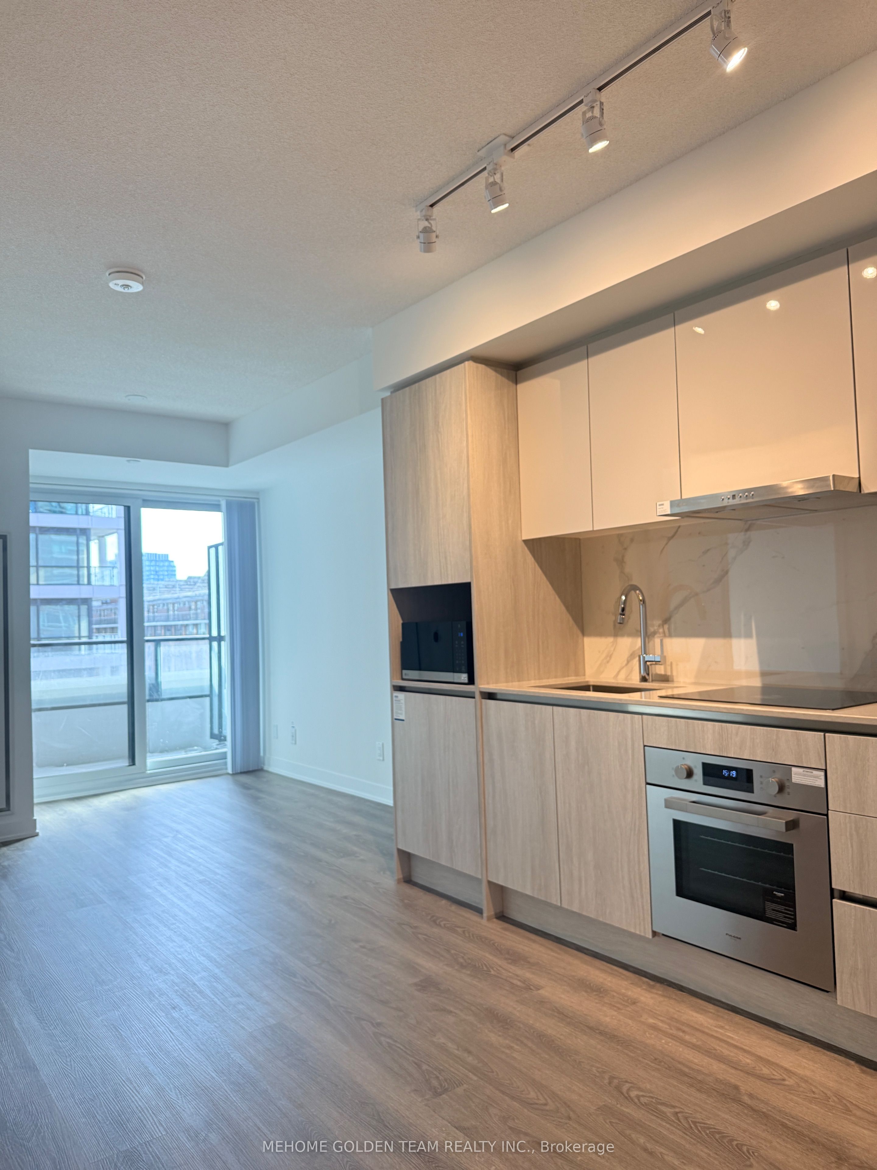 Additional image 5 of 612-180 Front Street E, Toronto, ON, M5A 0K9