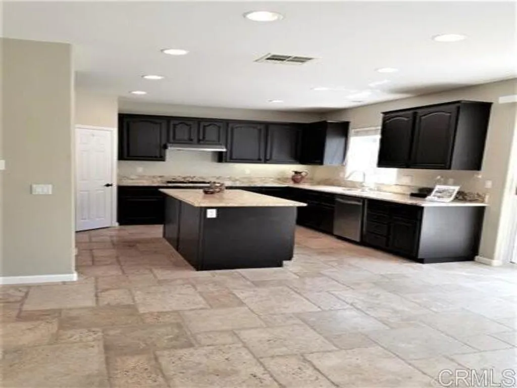 Additional image 5 of 7398 Escallonia Court, Carlsbad, CA 92011