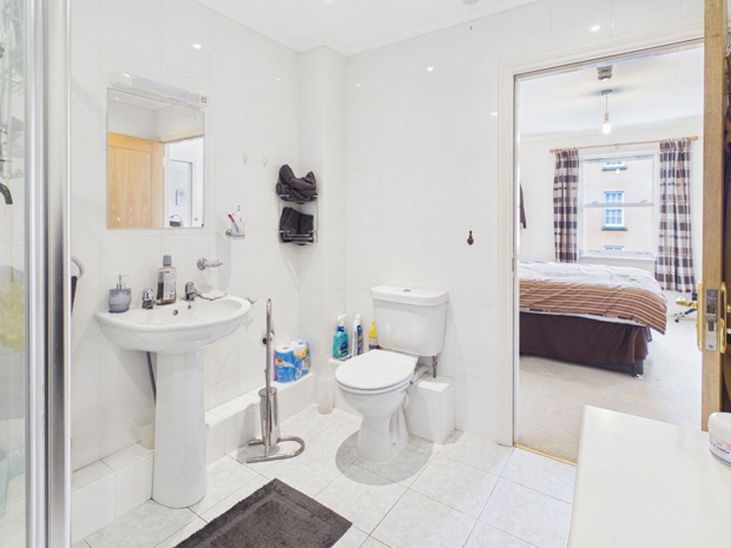 Additional image 16 of 2 bed flat for saleHafan Tywi, The Parade, Carmarthen SA31