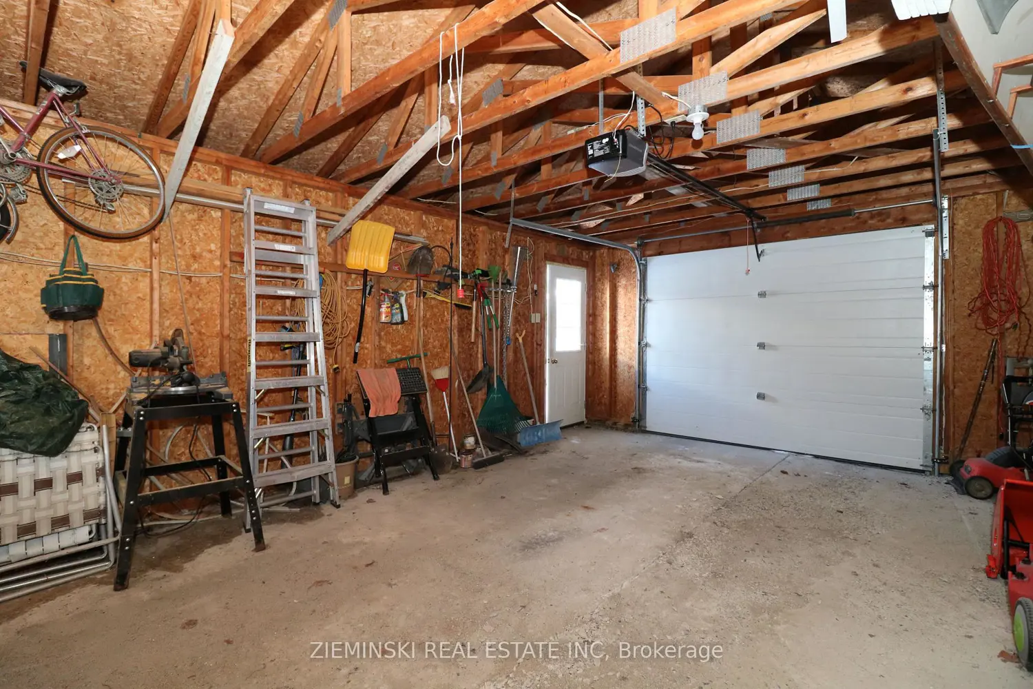 Additional image 18 of 619 Reynolds Street