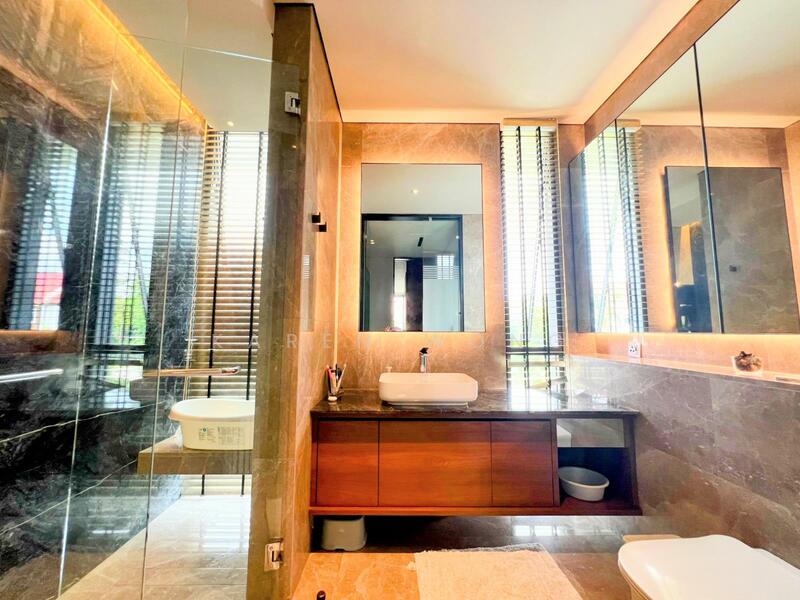 Additional image 16 of Lengkok Mariam