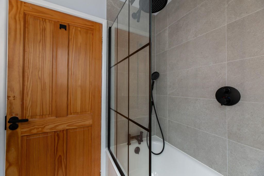 Additional image 14 of 1 bed detached house for saleGloucester Road, Swainswick, Bath BA1