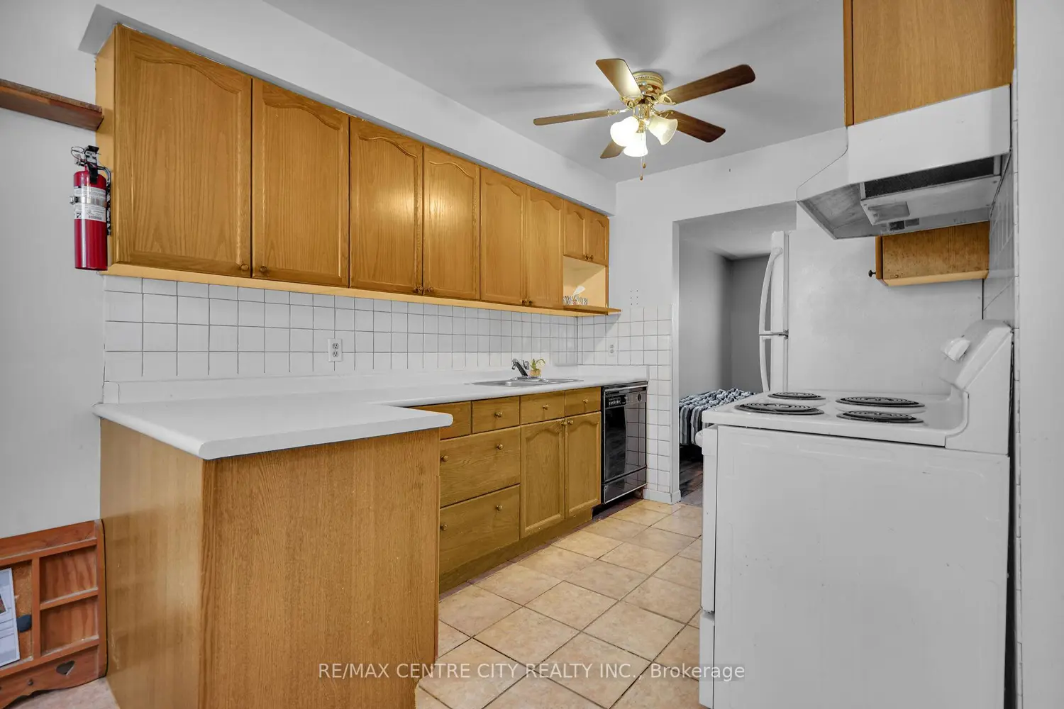 55 Mohegan Crescent photo 3