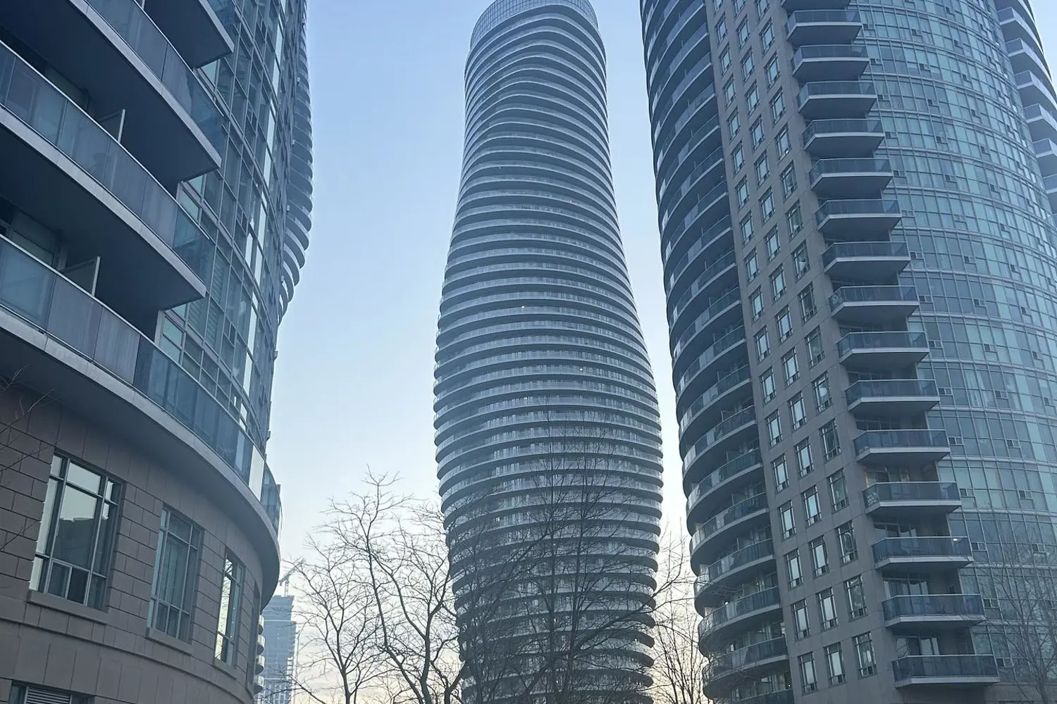 50 Absolute Avenue 1806