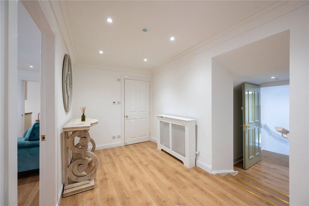 Additional image 3 of 2 bed flat for saleApartment 4, 8 Market Street, Haddington, East Lothian EH41