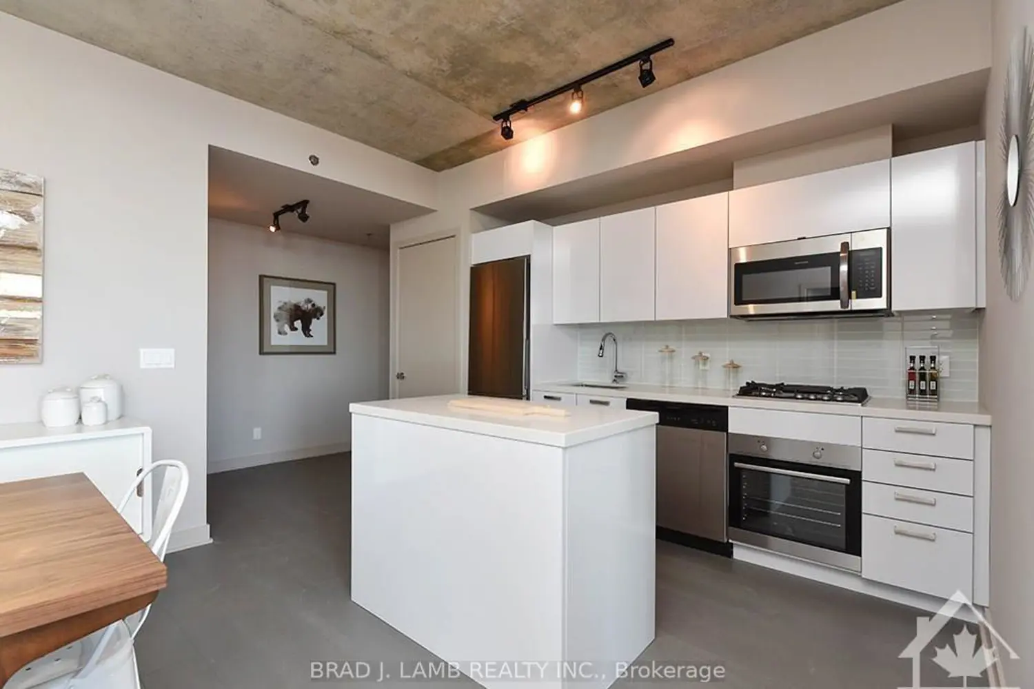 Additional image 10 of 203 Catherine Street 209