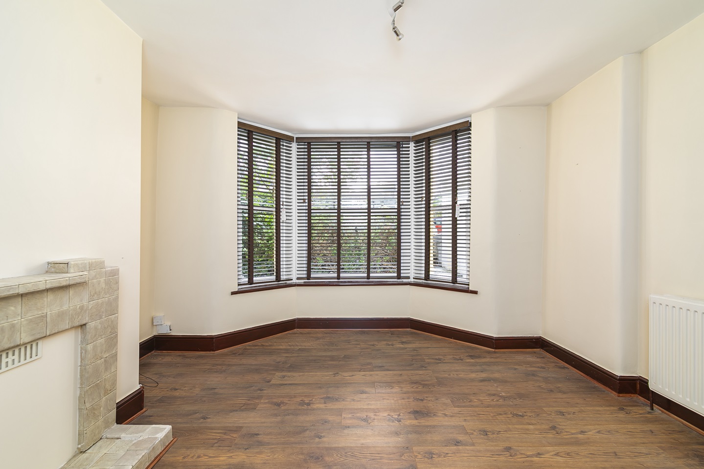 1 Bed Flat, Beversbrook Road, N19, N1 7GU