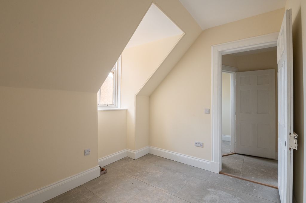 Additional image 27 of 3 bed flat for saleCromwell Street, Stornoway HS1
