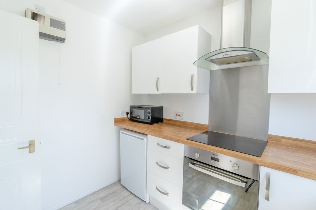 Additional image 12 of 2 bed flat for saleChapel Place, Montrose DD10