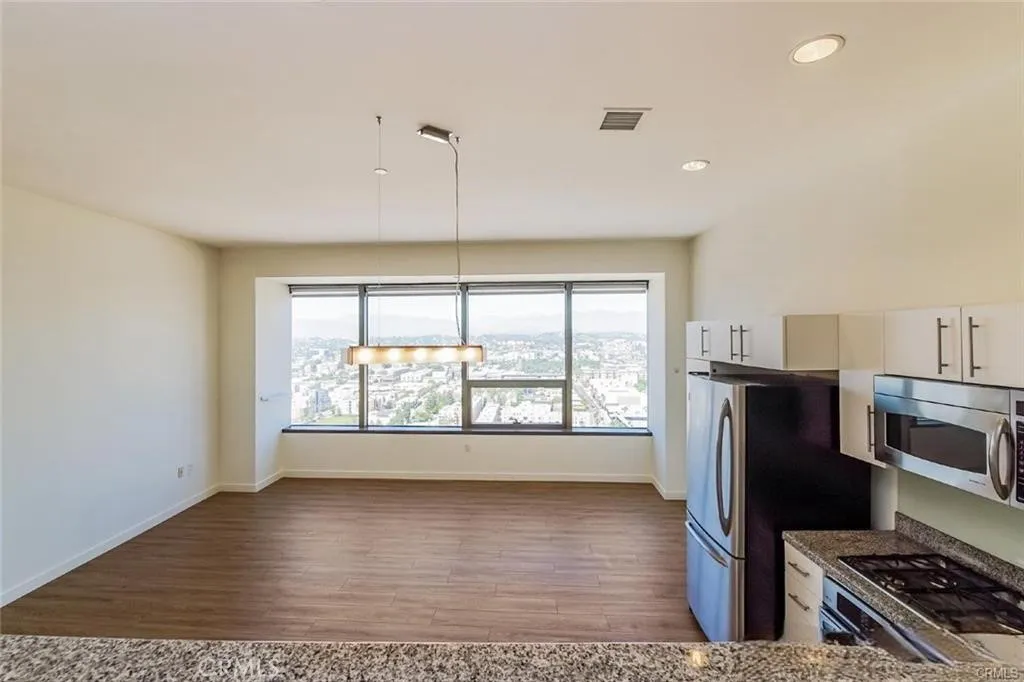 Additional image 7 of 1100 Wilshire Boulevard Unit 2603, Los Angeles, CA 90017