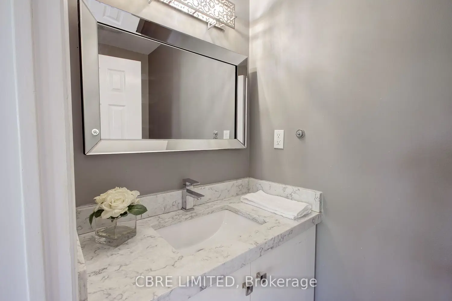 Additional image 7 of 1385 Birchwood Drive