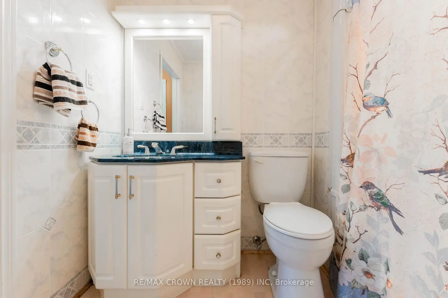 Additional image 9 of 16 Lasalle Avenue