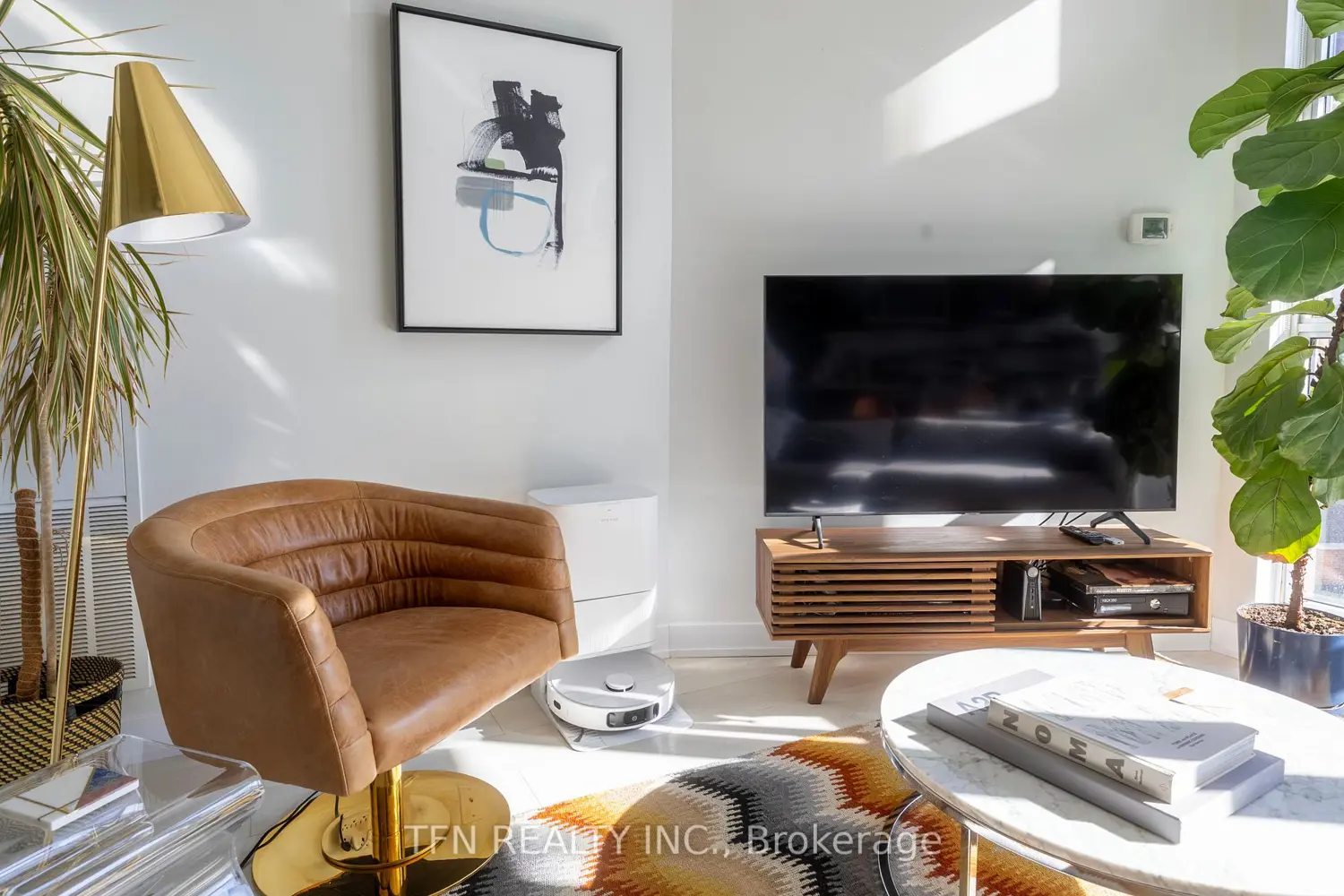 Additional image 10 of 50 Bruyeres Mews 726