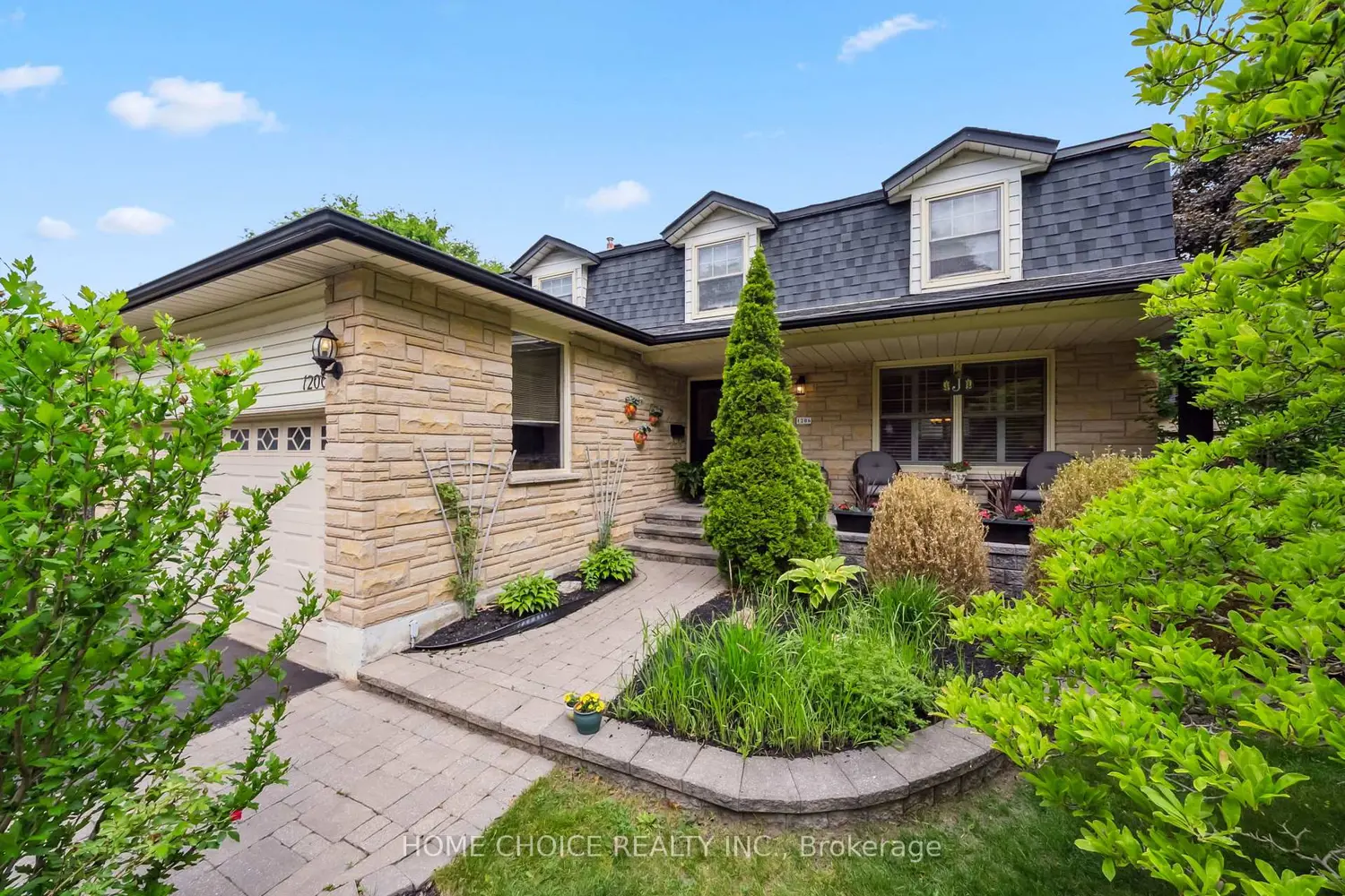 1206 Northgate Crescent