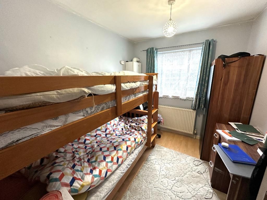 Additional image 8 of 3 bed terraced house for saleGregories Close, New Bedford Road Area, Luton, Bedfordshire LU3