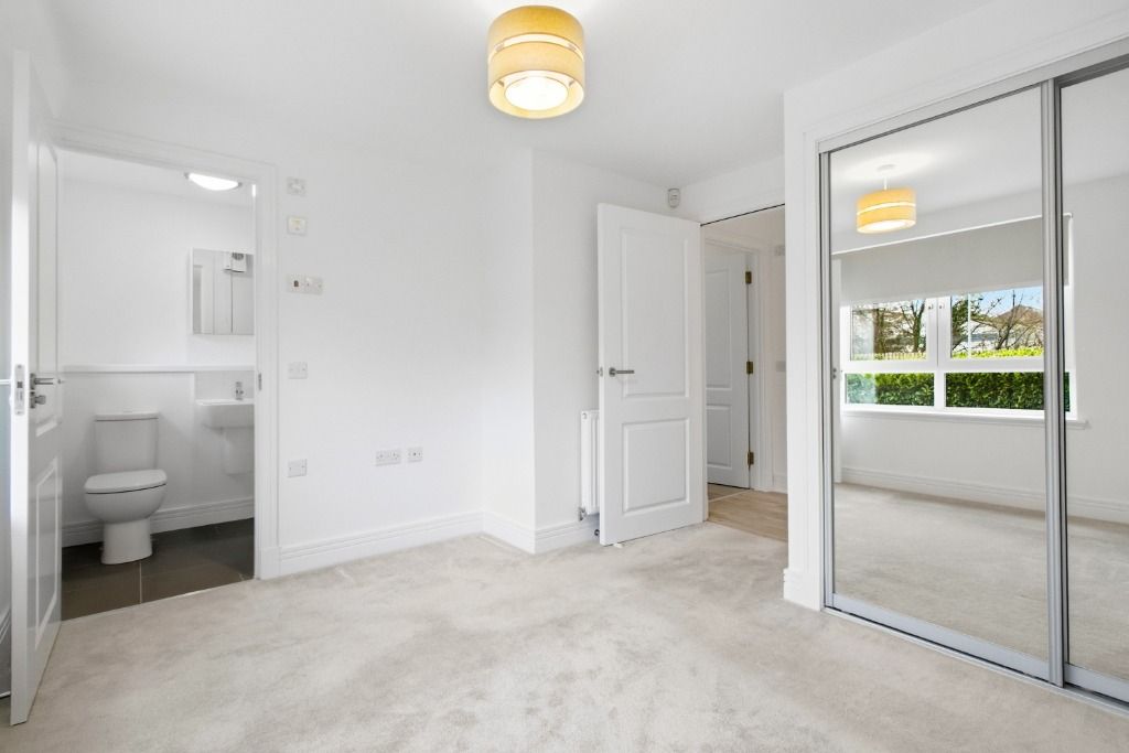 Additional image 7 of 2 bed flat for saleCastlegate Avenue, Dumbarton, West Dunbartonshire G82
