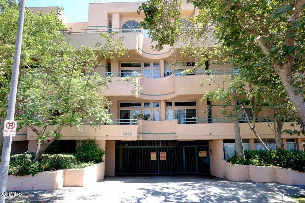 Additional image 3 of 4830 Elmwood Avenue Unit 206, Los Angeles, CA 90004