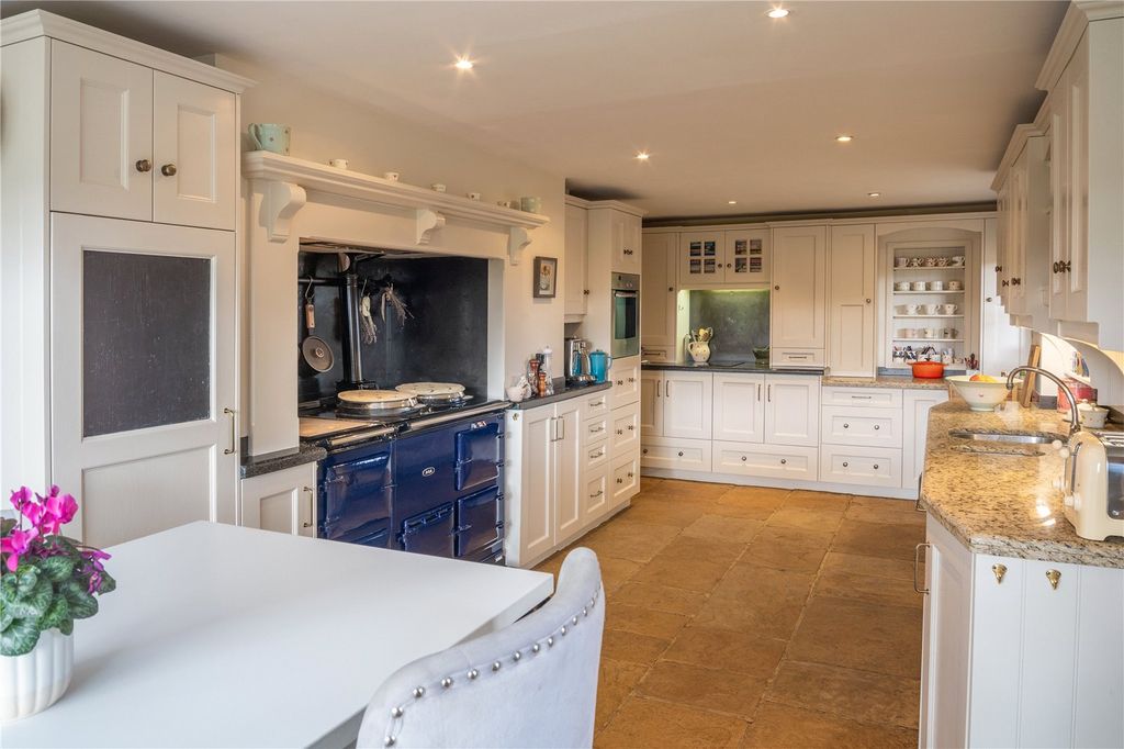 Additional image 12 of 5 bed detached house for saleBrightwalton, Newbury, Berkshire RG20