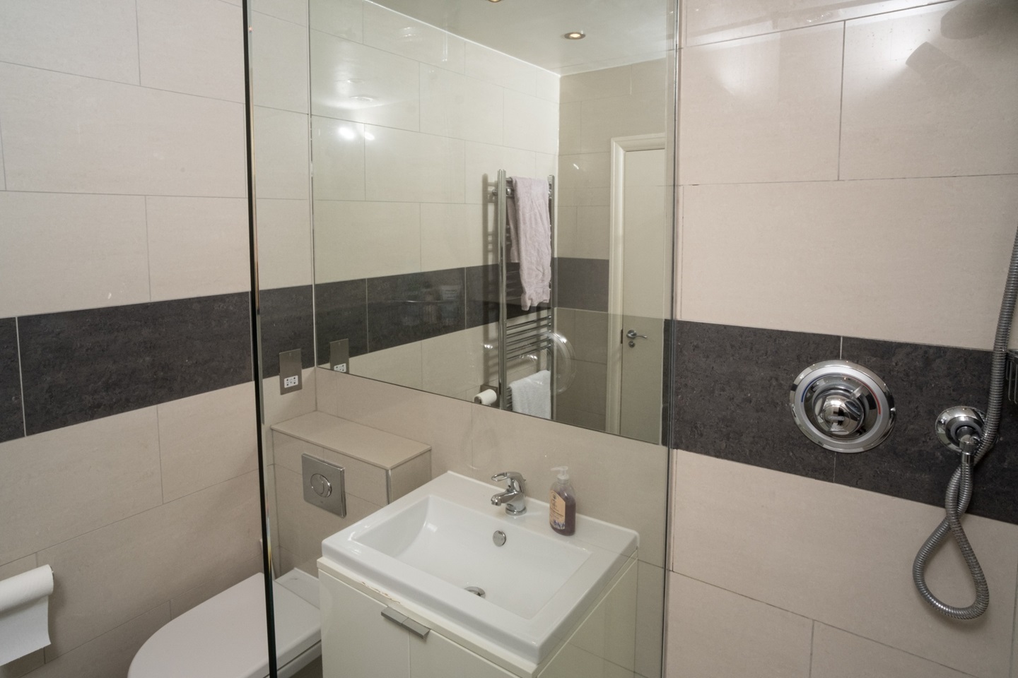 Additional image 10 of 2 Bed Flat, Belsize Park, NW3, N1 7GU