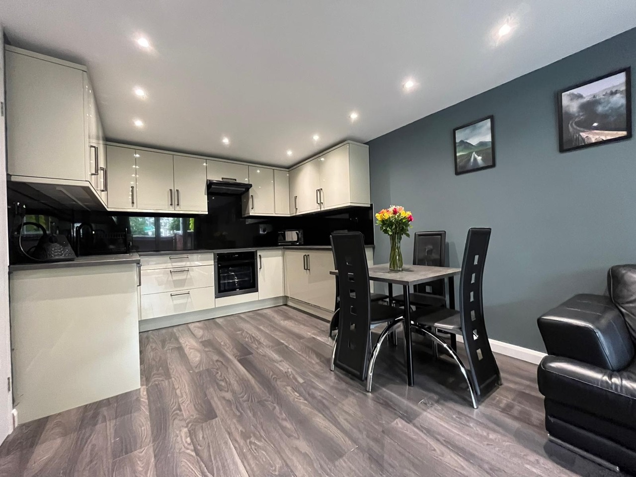 Additional image 3 of 3 Bed Flat, Bullen Street, SW11, N1 7GU