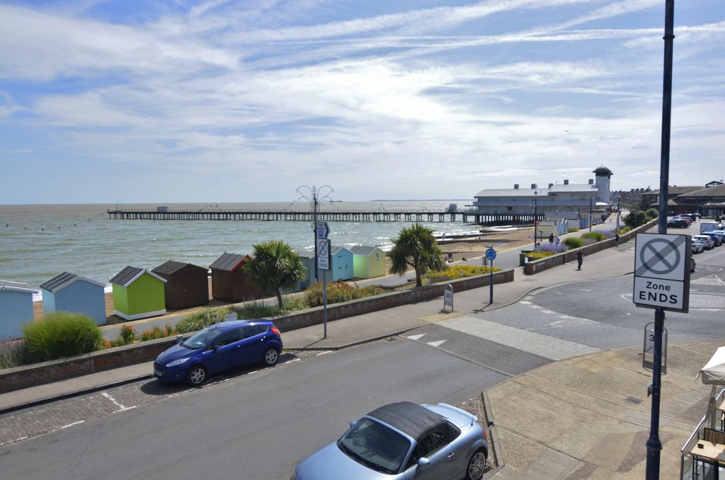 Additional image 13 of 2 bed flat for saleUndercliff Road West, Felixstowe IP11